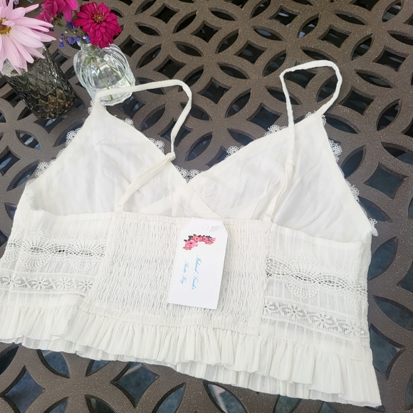 White lace Crop Top/ Bralette - Picture 2 of 3